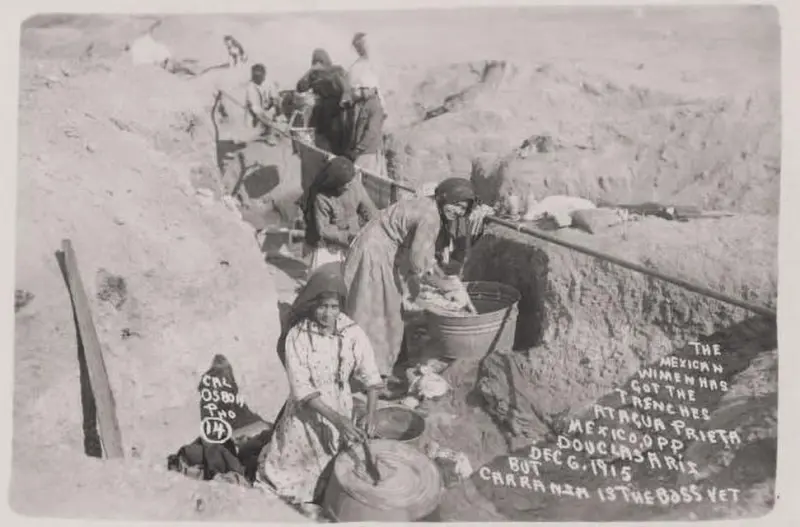Mujeres en las trincheras de Agua Prieta