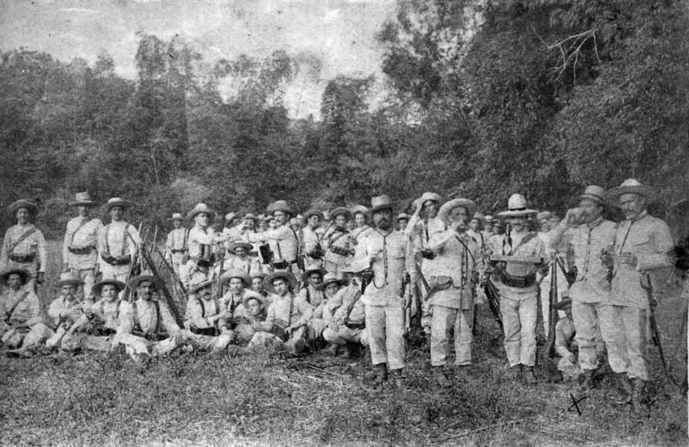 Destacamento español en Guaján. 