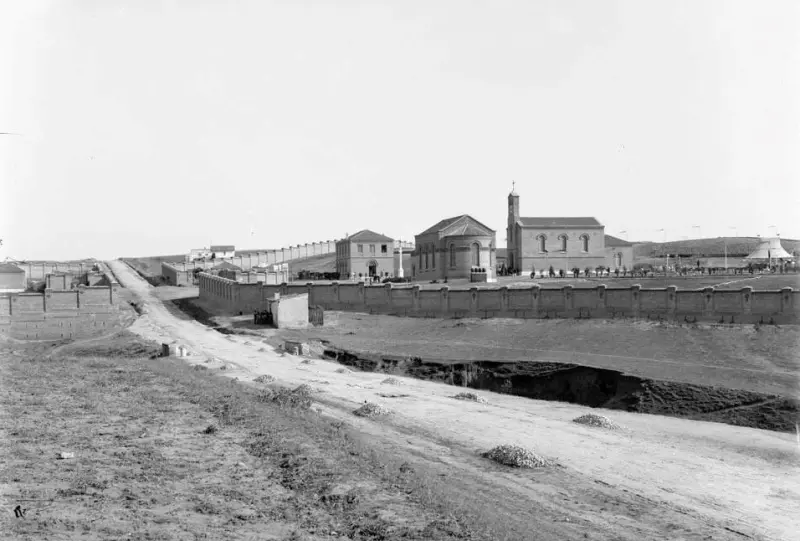 CEMENTERIO DE LA ALMUDENA