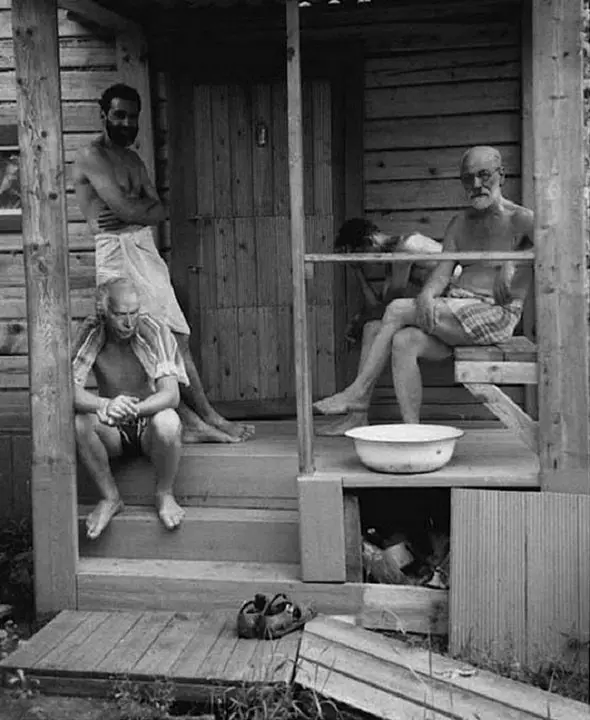 Sigmund Freud and Carl Jung with Friends