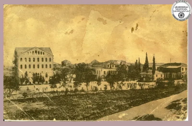 Sardarapat Memorial in Tarson