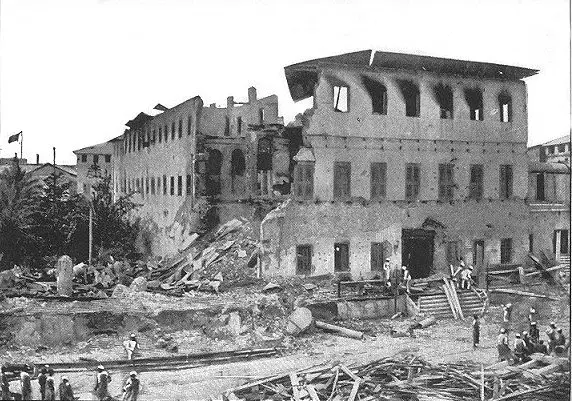 El palacio del sultán destruido