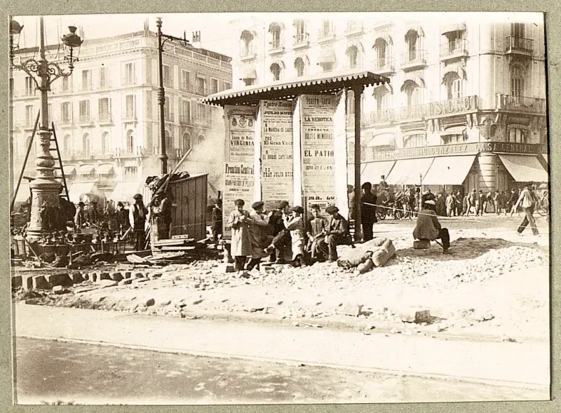 Publicidad en la Puerta del Sol