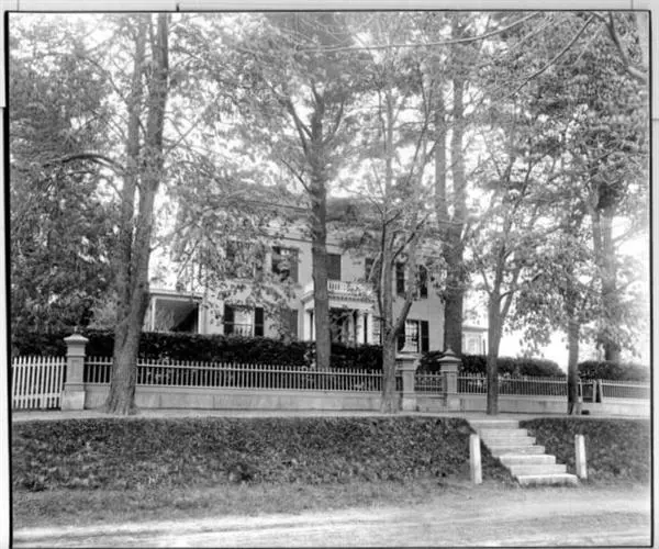 Emily Dickinson House