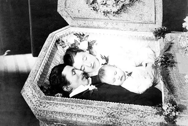 Tragic Post Mortem Picture