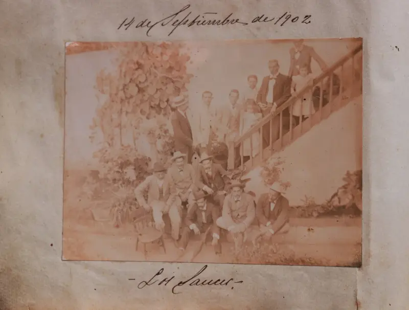 Grupo de personas en Los Sauces