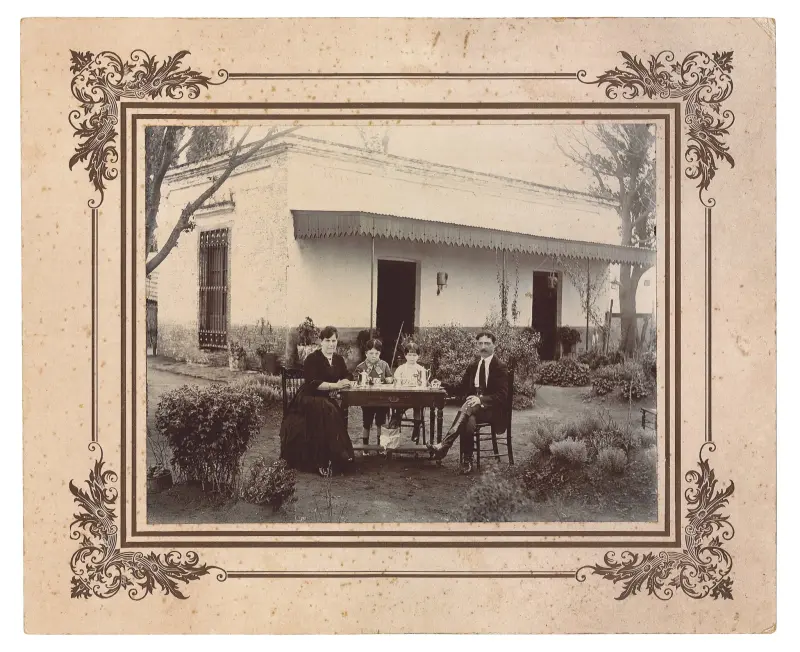 Retrato de la familia Larroudé Espelet.