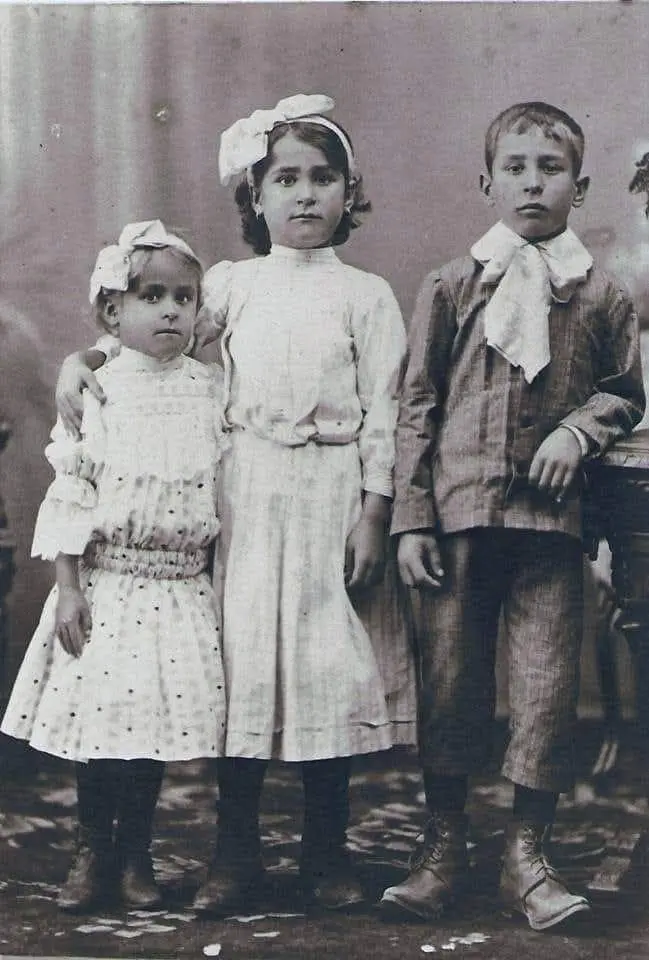 Hijos de Carmita Navarro