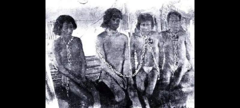 Indígenas encadenados