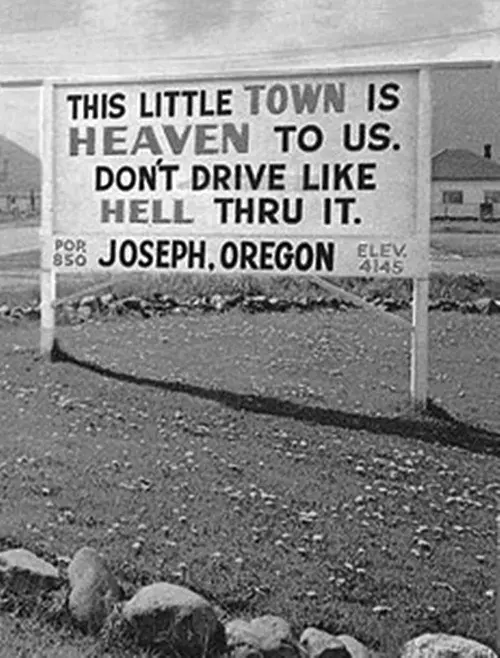 Sign in Joseph, Oregon