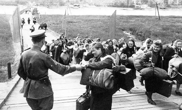 The Return of Soviet People Taken to Germany