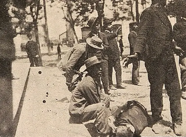 Herido a piedra en la Alameda — tensión social y tragedia en la calle
