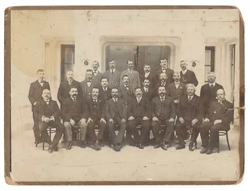 Miembros y comisión directiva