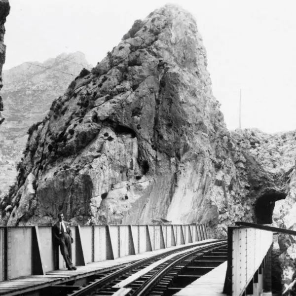 Puente metálico