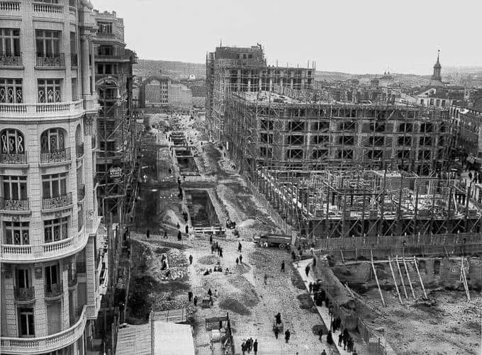 Construyendo el segundo tramo de la Gran Vía