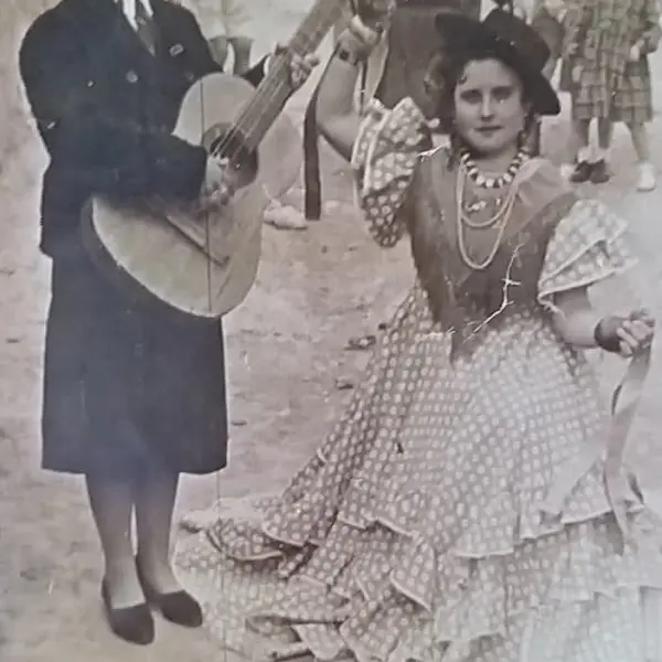 Día de fiesta en el pueblo.