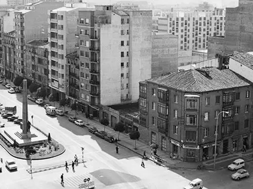 Esquina Gral Vara de Rey con Gran Vía