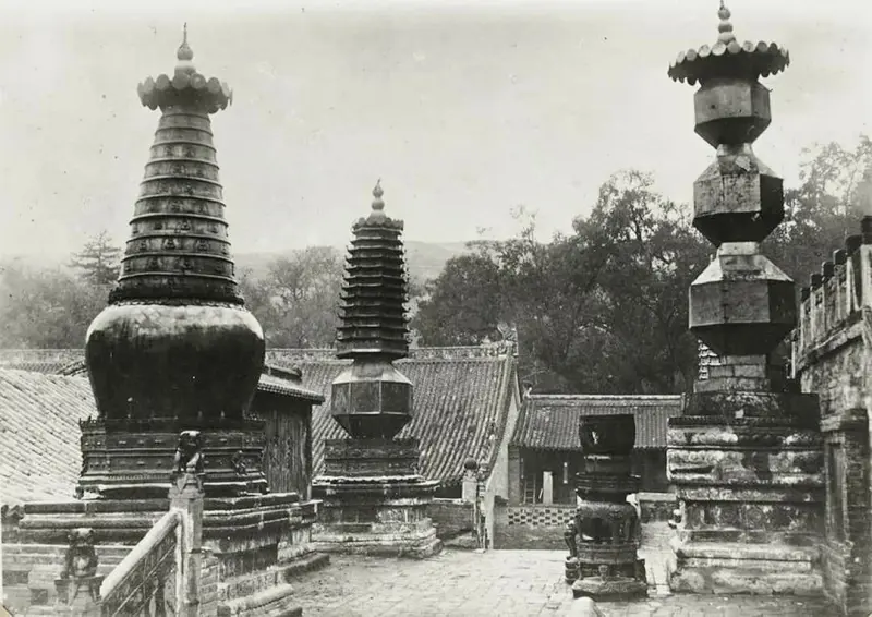 Ancient Monuments or Ancient Machines?