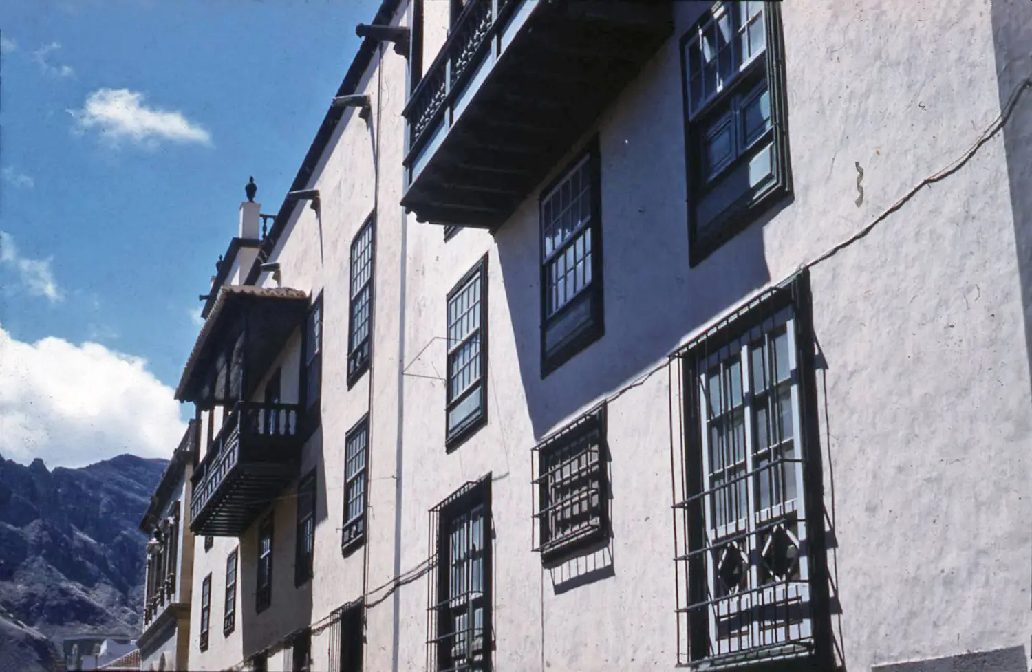 Calle Trasera - Fundación  Caja Canarias