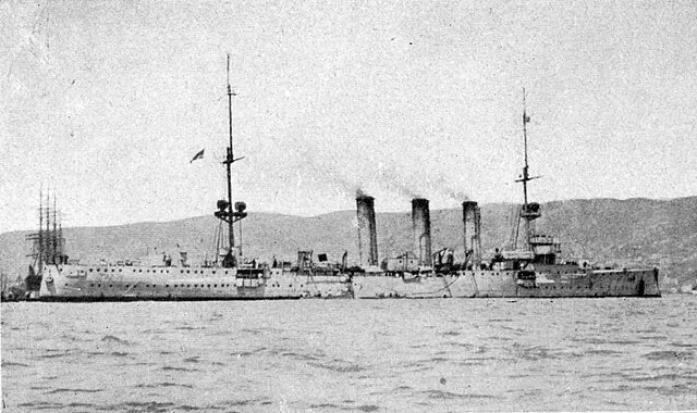 Crucero alemán SMS Dresden en Valparaíso