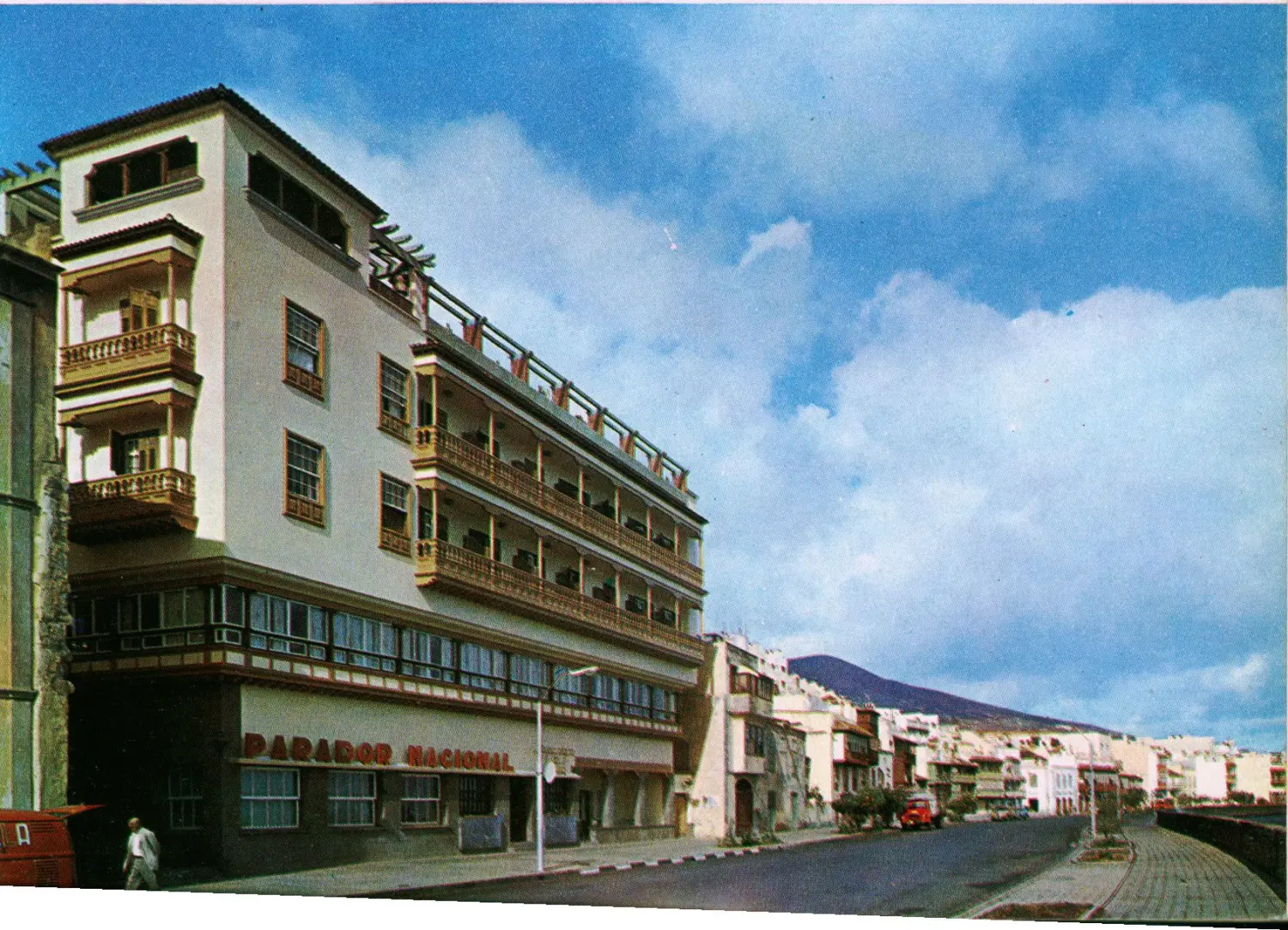 Parador Nacional de Turismo.