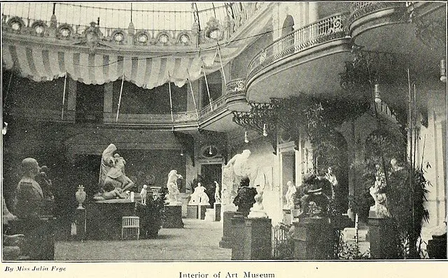 El arte bajo la luz de cristal