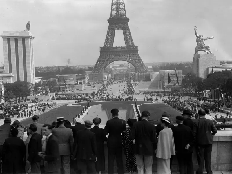German and USSR Pavilions at World Exhibition