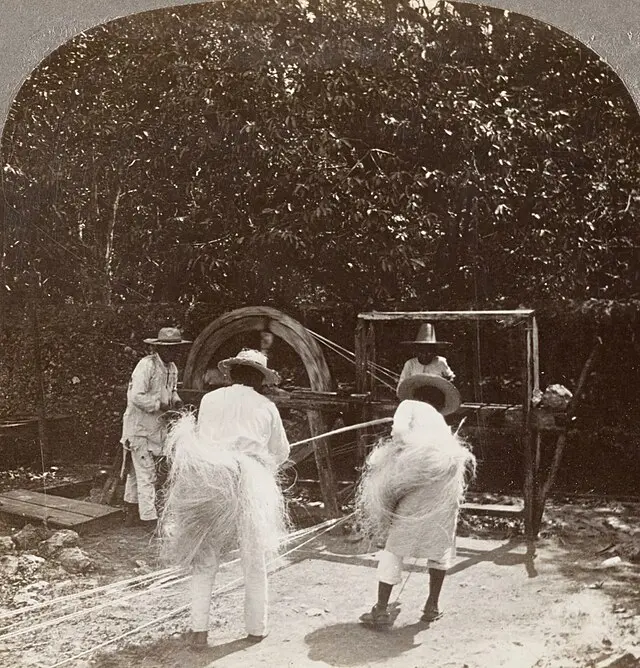 Cuando la fibra se convierte en destino: artesanos del henequén en Yucatán,