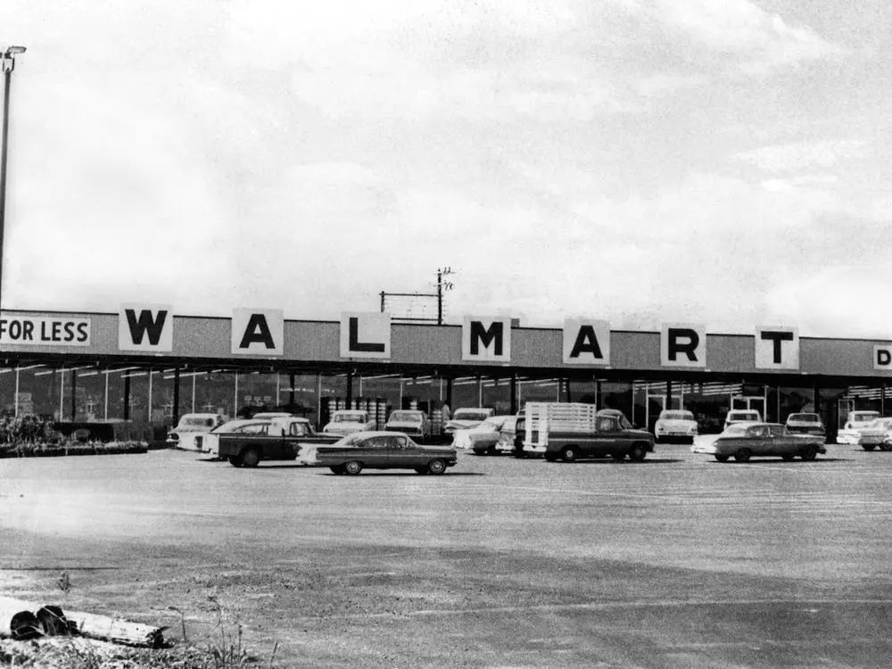 Early Walmart store 