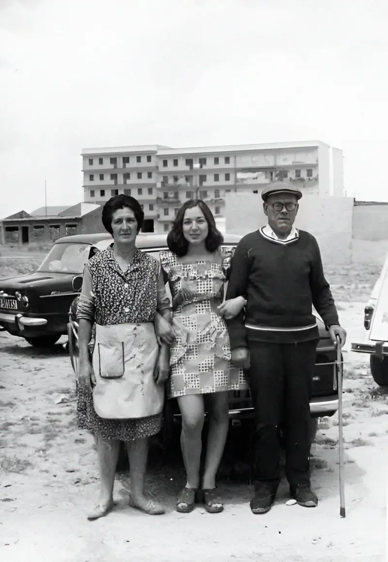 Orgullosa de los abuelos.