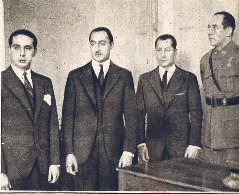 José Antonio y Miguel Primo de Rivera, junto a Sancho Dávila