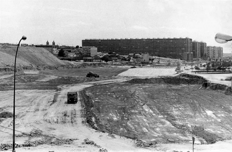 Construcción de la M-30 y Barrio de La Concepción
