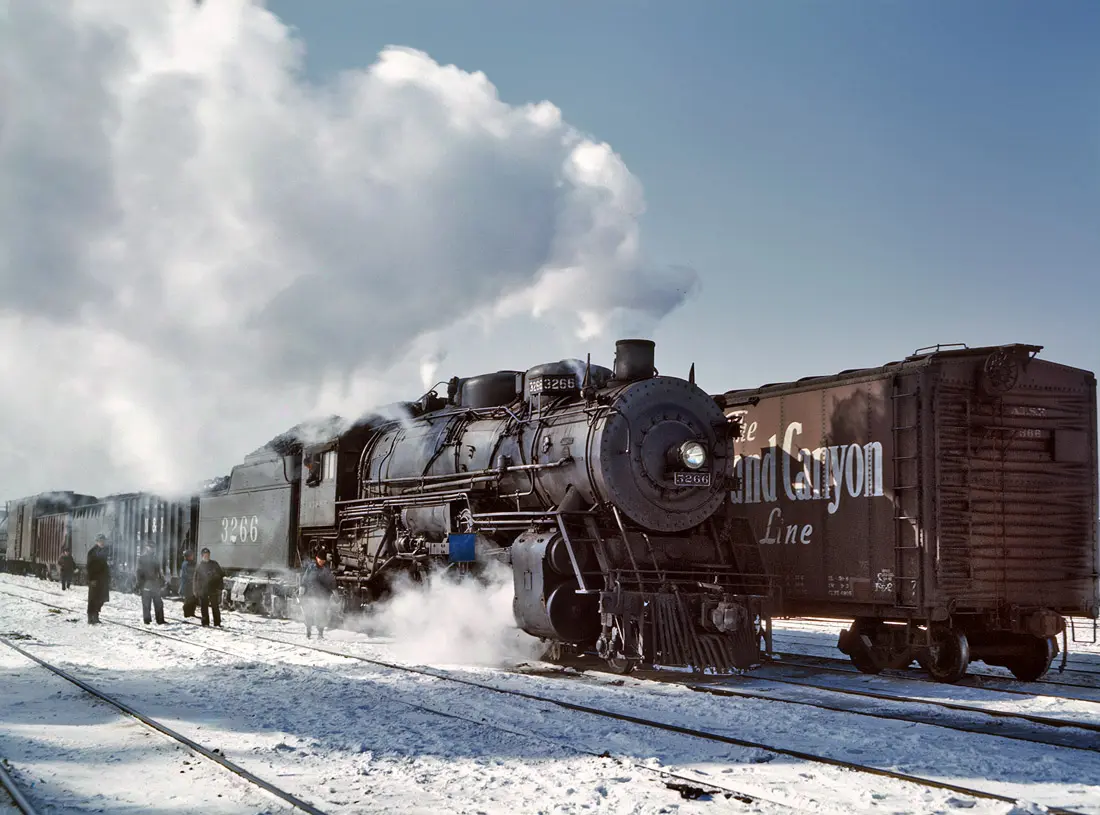Santa Fe freight about to leave
