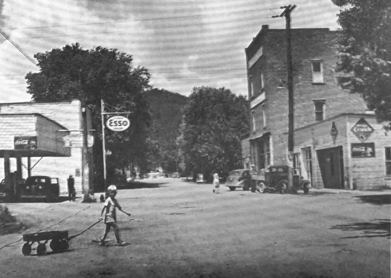  Main Street in "old" Butler, before inundation.