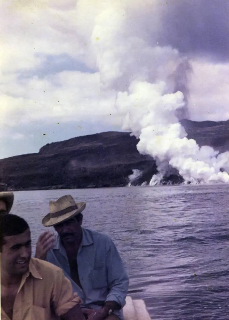 Volcán Teneguía llega al mar