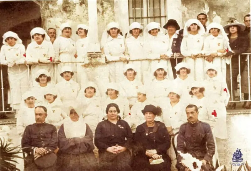 ENFERMERAS CRUZ ROJA