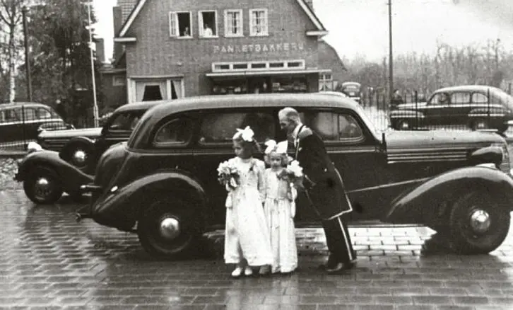 Het Kerkplein omstreeks