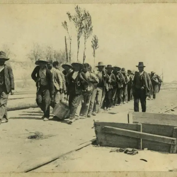 Obreros en Cuevas Negras. 