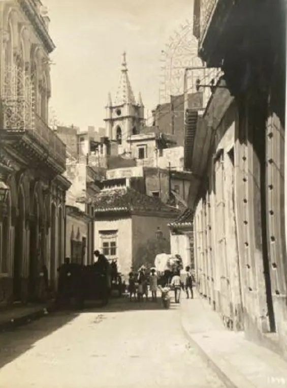 Calle Peña Pobre 