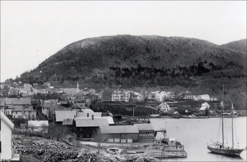 Camden Harbor with Mount Battie in the background