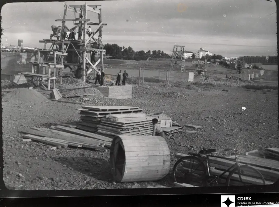 Construcción del nuevo puente