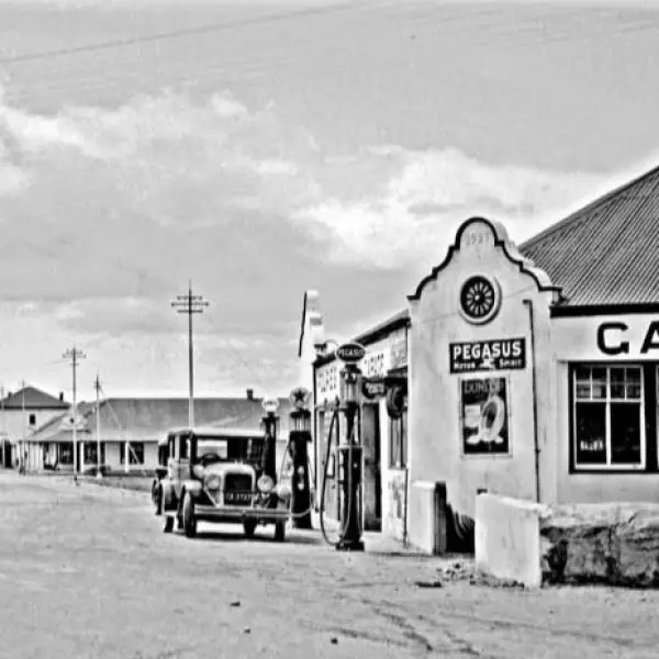  The town