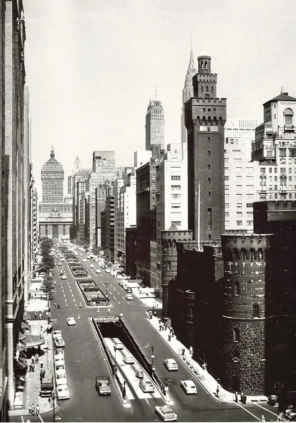 Park Avenue looking toward Grand Central Terminal
