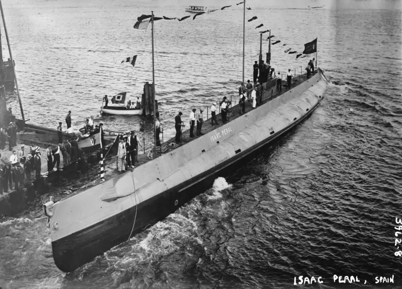 BOTADURA SUBMARINO ISAAC PERAL