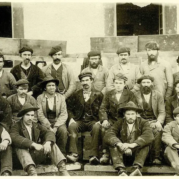 Trabajadores de la Fábrica de Armas