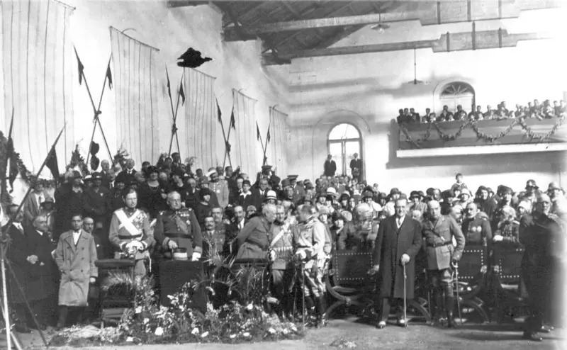 Miguel Primo de Rivera en la Academia de Caballería 