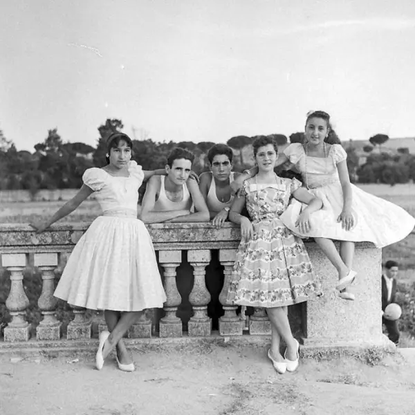 Un grupo de jovencitos