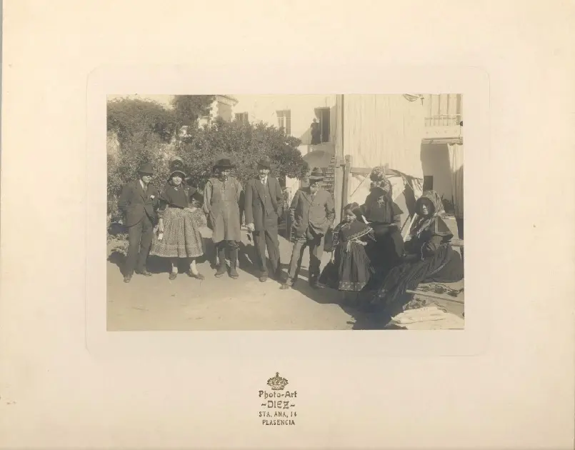 En el patio de la casa de Fernando Sánchez Ocañ