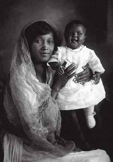 Mary Peay Gripper y su bebé