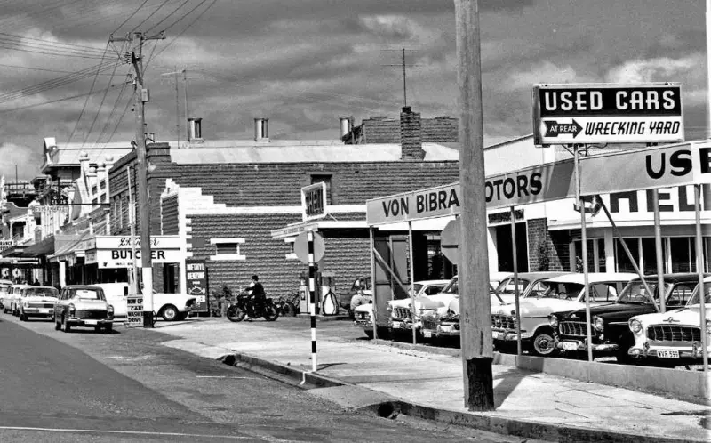 Shell service station and Von Bibra Motors
